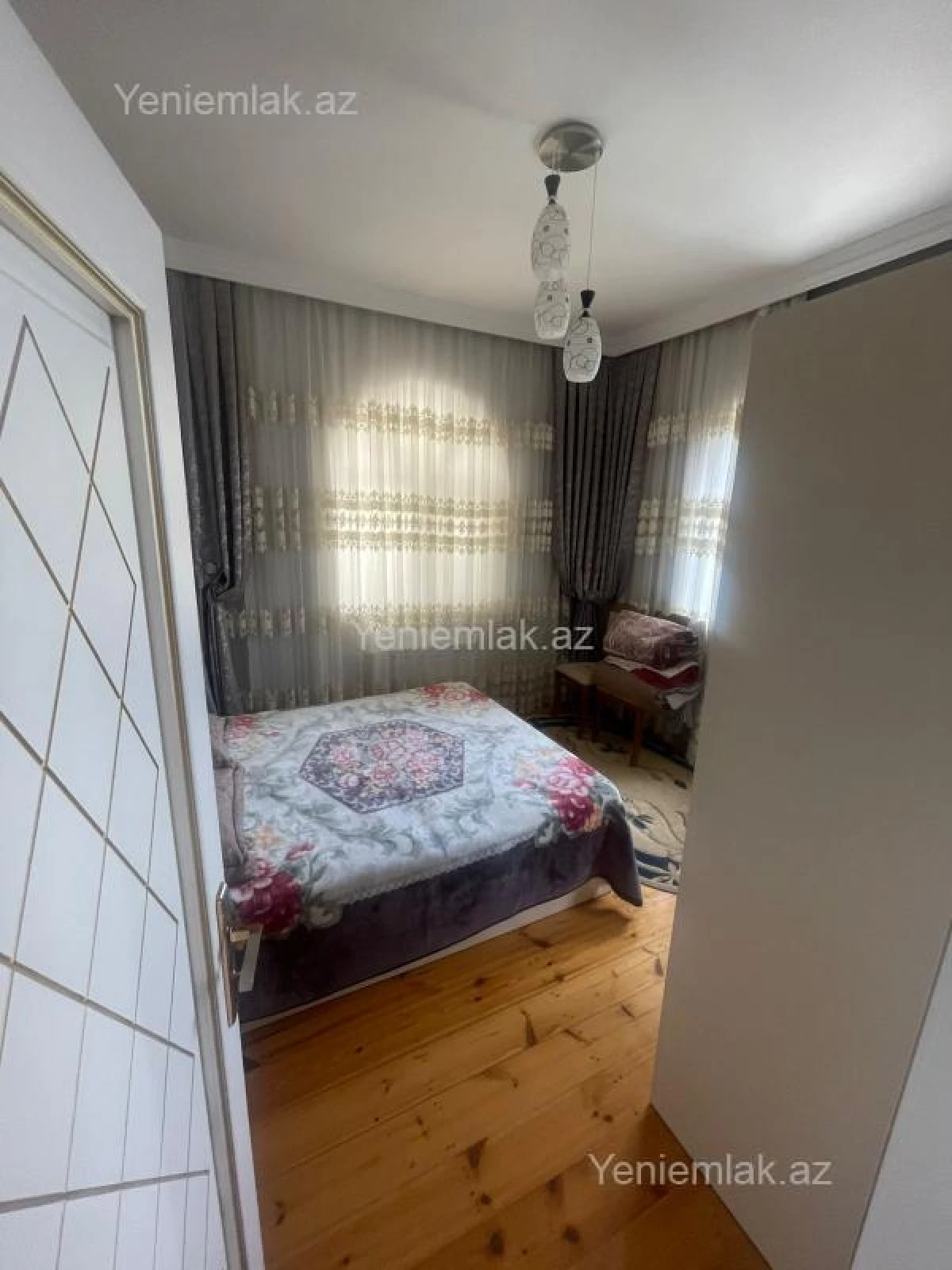 Satılır 8 otaqlı həyət evi 360 m²
