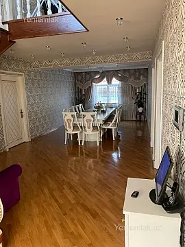 Satılır 8 otaqlı həyət evi 360 m²