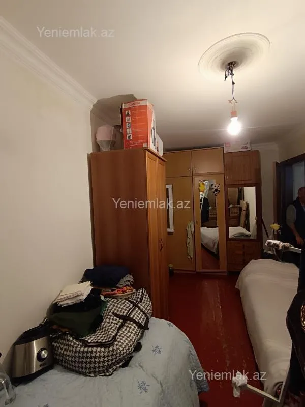Satılır 2 otaqlı köhnə tikili 46 m²
