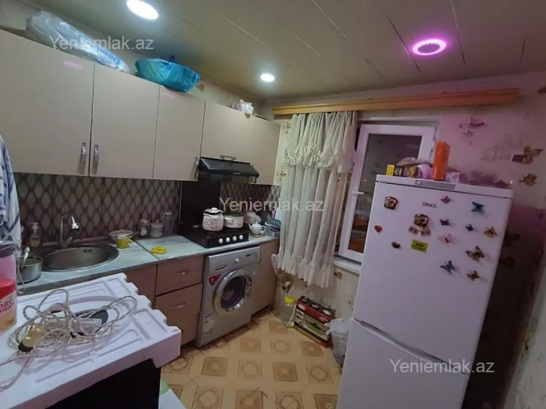 Satılır 2 otaqlı köhnə tikili 46 m²