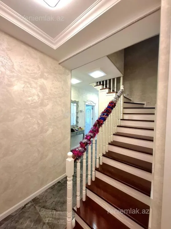 Satılır 5 otaqlı yeni tikili 148 m²