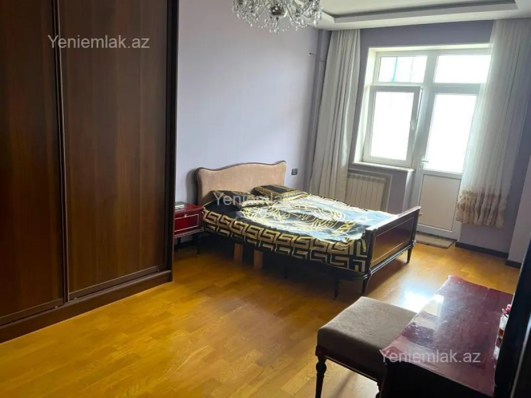 Satılır 4 otaqlı yeni tikili 190 m²