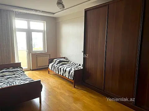 Satılır 4 otaqlı yeni tikili 190 m²