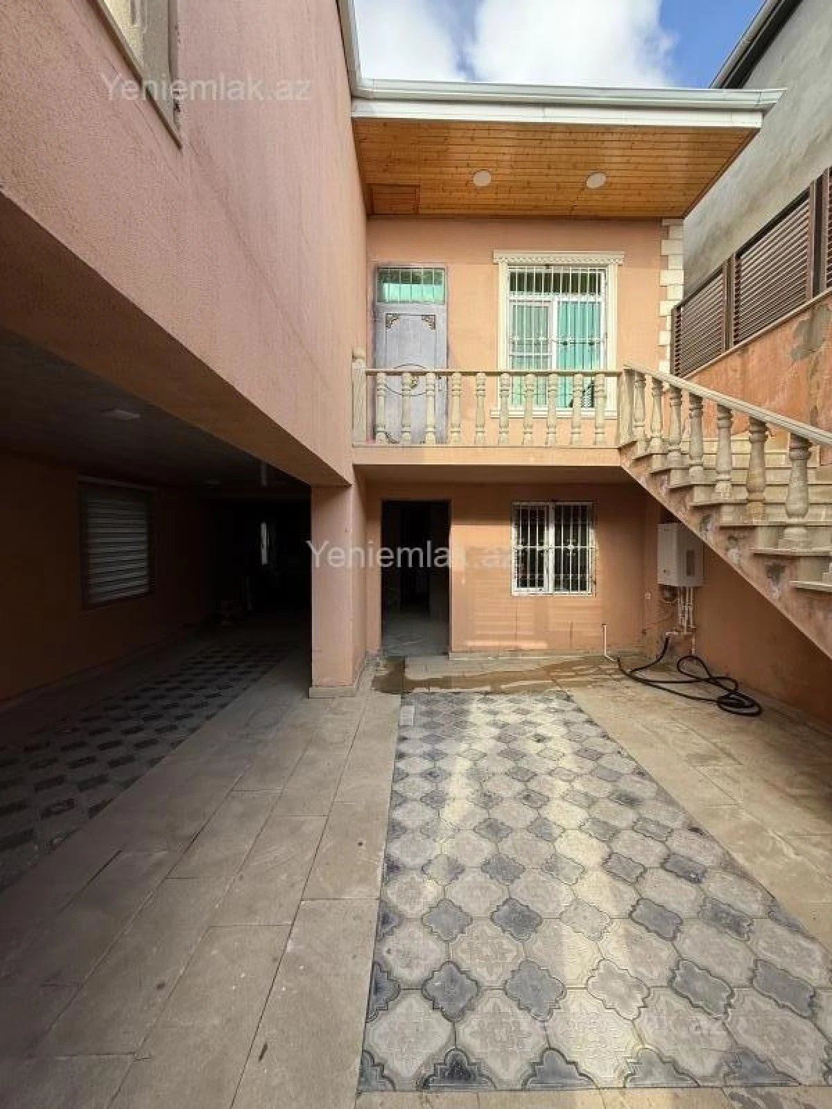 Satılır 3 otaqlı həyət evi 130 m²