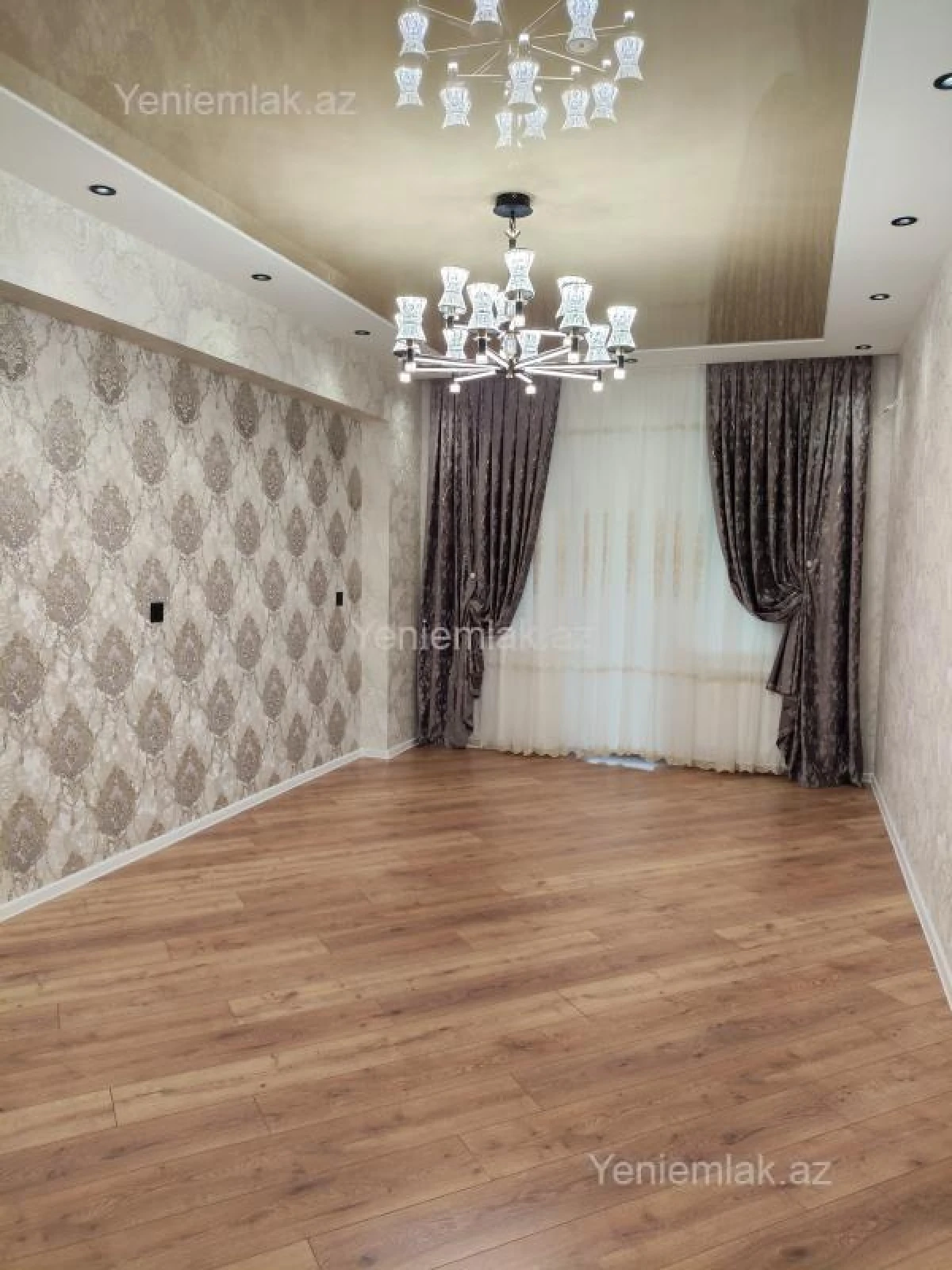 Satılır 4 otaqlı yeni tikili 155 m²
