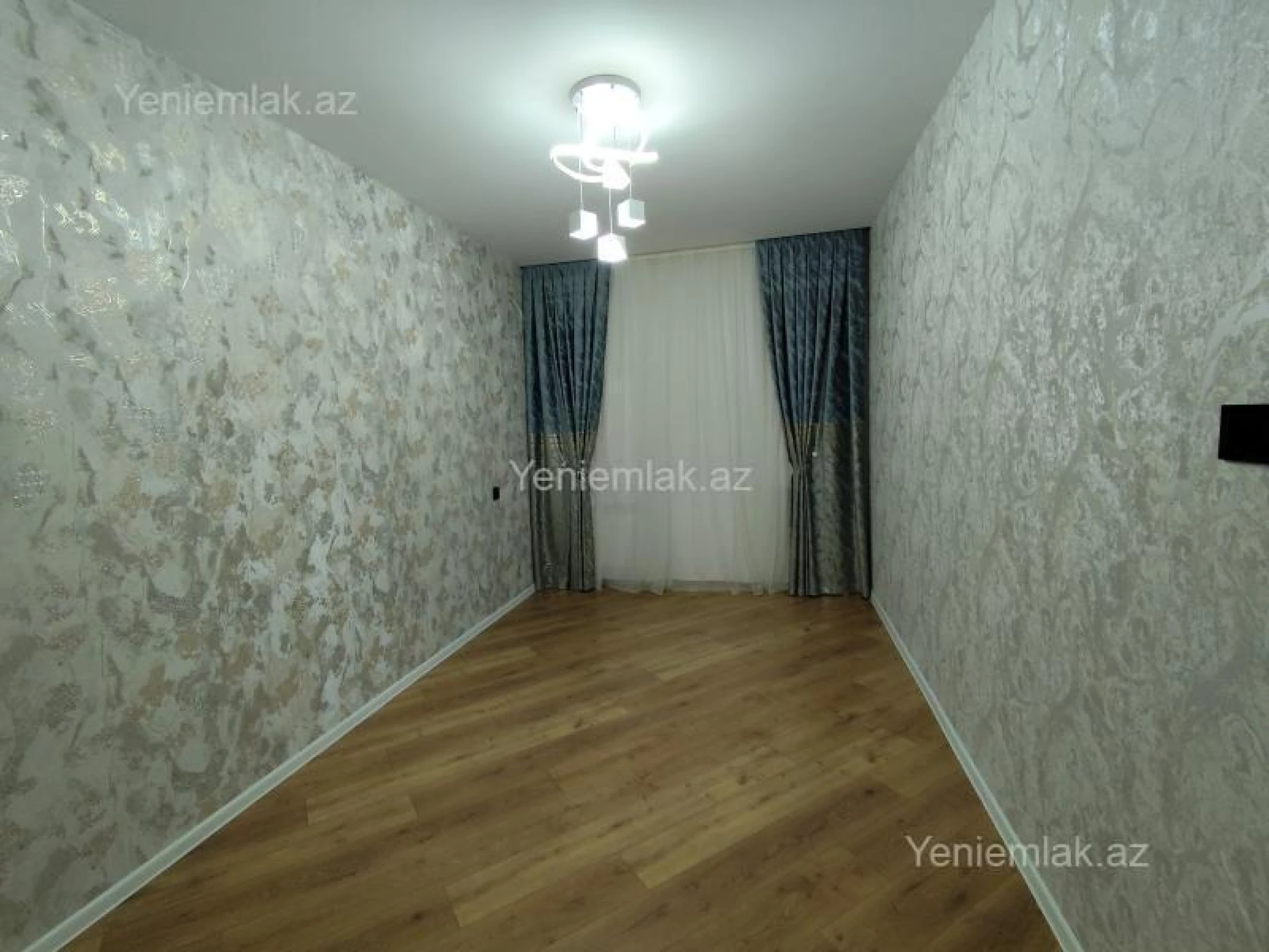 Satılır 4 otaqlı yeni tikili 155 m²