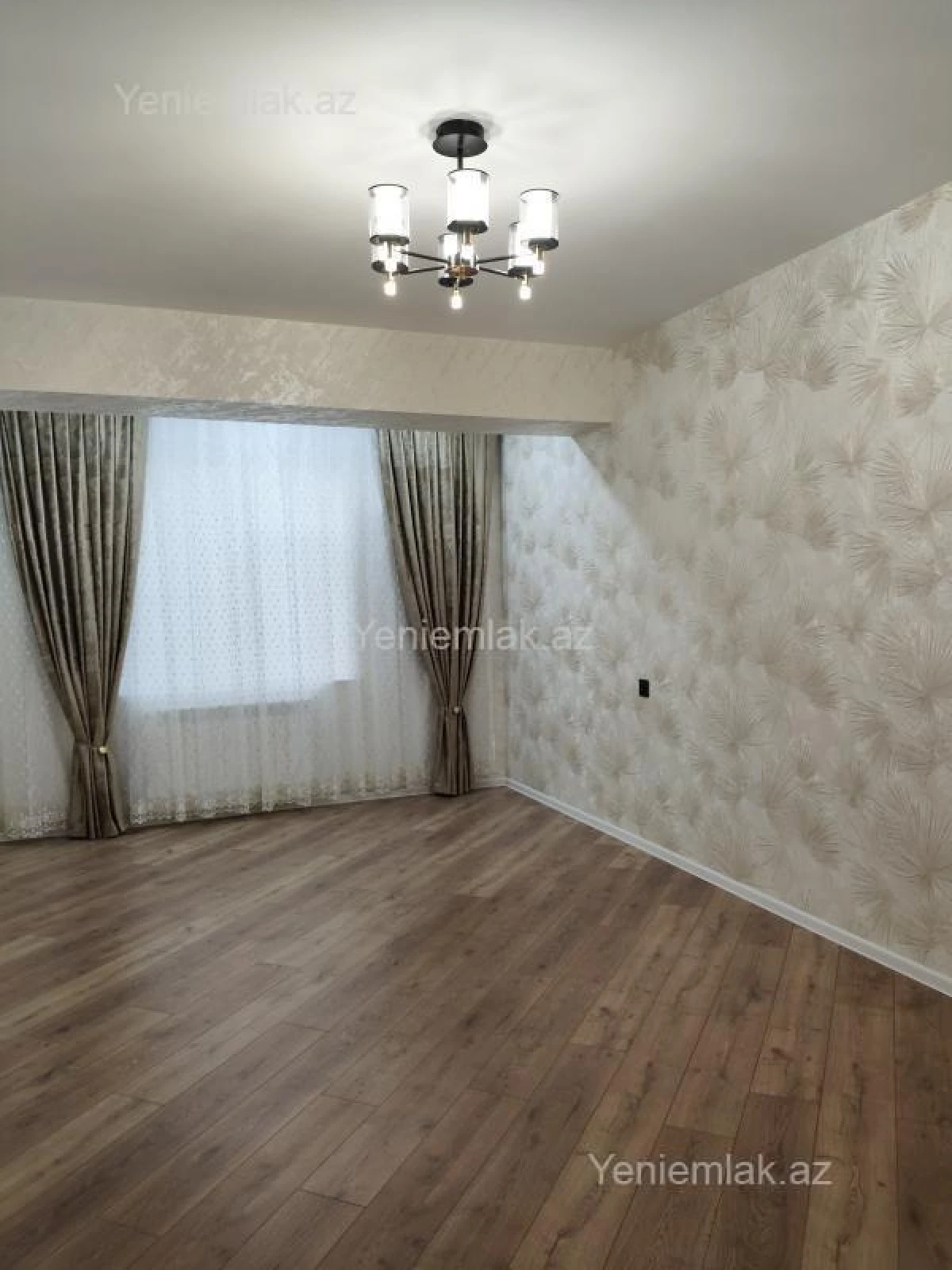 Satılır 4 otaqlı yeni tikili 155 m²