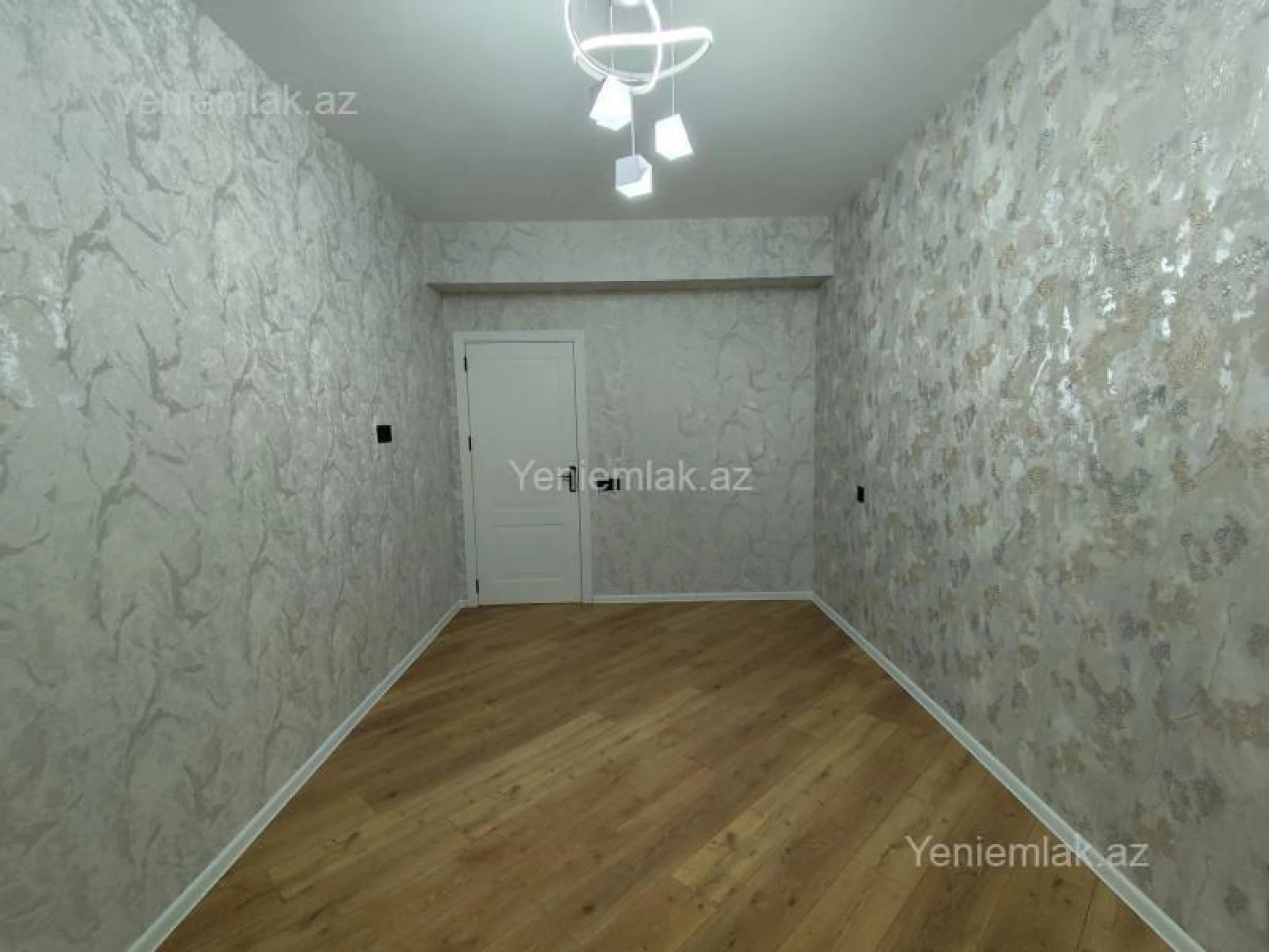 Satılır 4 otaqlı yeni tikili 155 m²