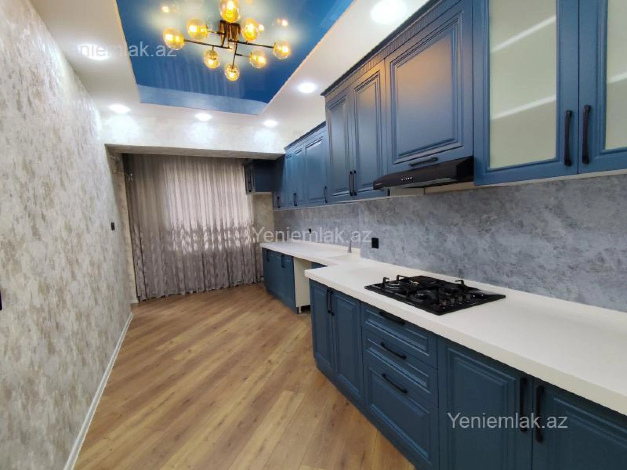 Satılır 4 otaqlı yeni tikili 155 m²