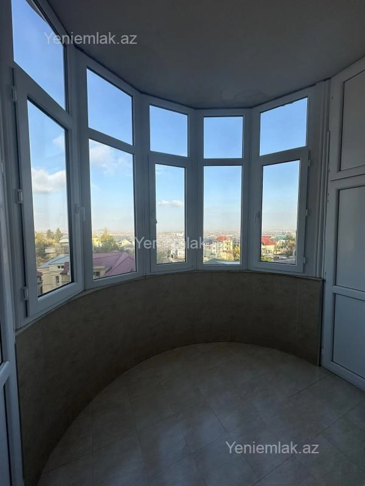 Satılır 3 otaqlı yeni tikili 155 m²