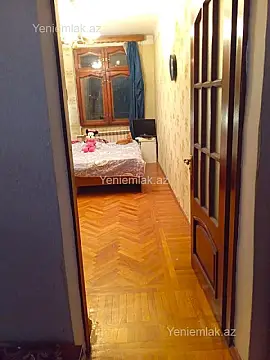 Satılır 2 otaqlı köhnə tikili 55 m²