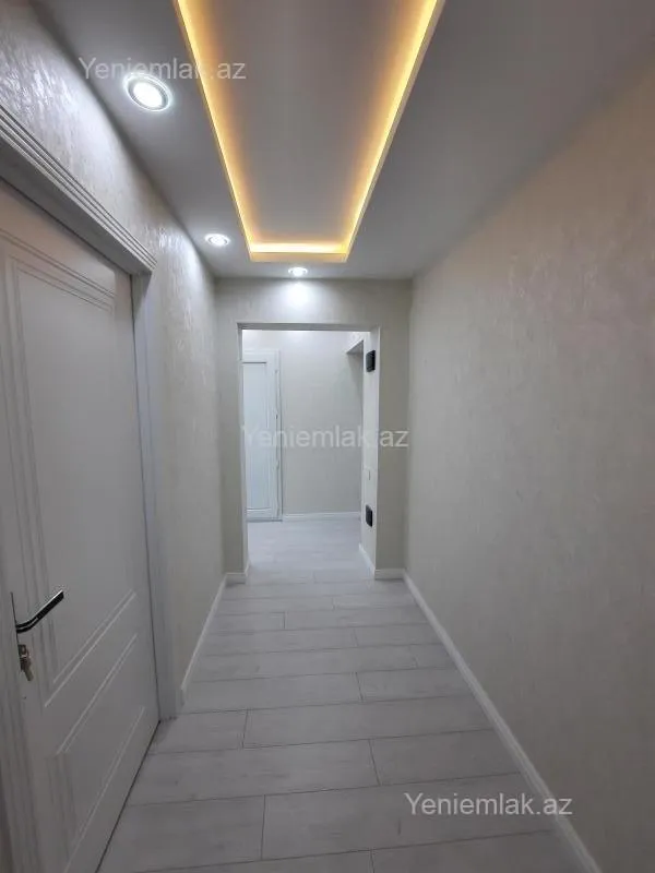 Satılır 2 otaqlı köhnə tikili 65 m²