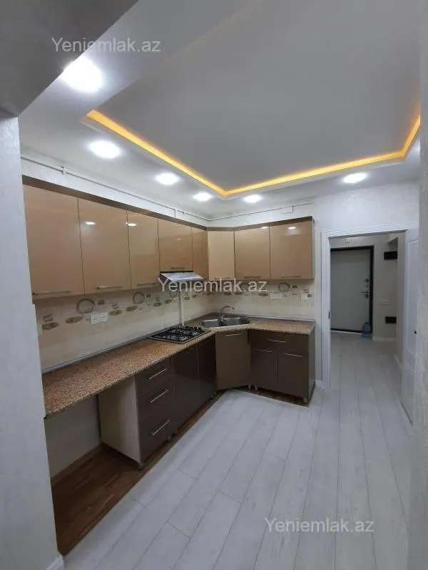 Satılır 2 otaqlı köhnə tikili 65 m²
