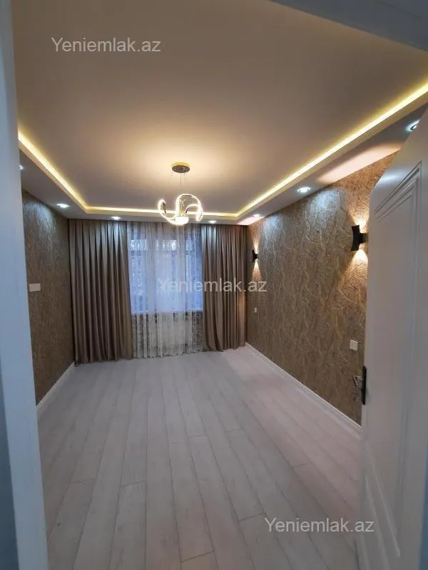 Satılır 2 otaqlı köhnə tikili 65 m²