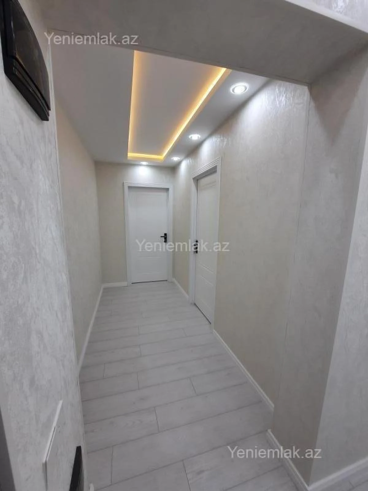 Satılır 2 otaqlı köhnə tikili 65 m²
