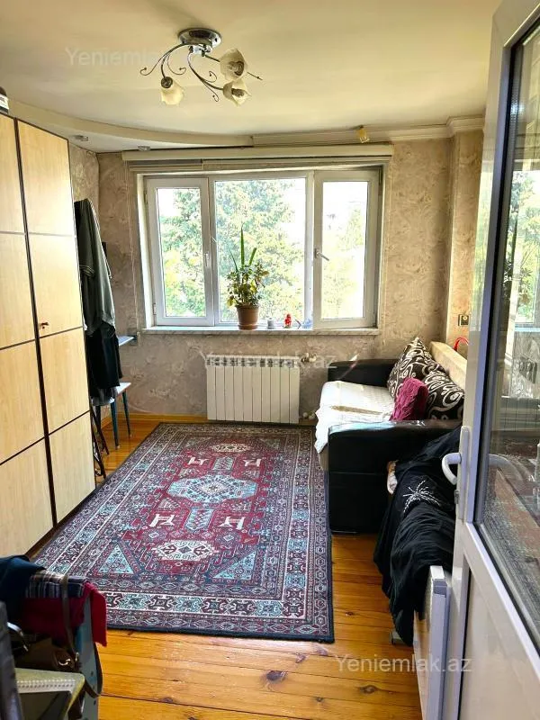 Satılır 3 otaqlı köhnə tikili 60 m²