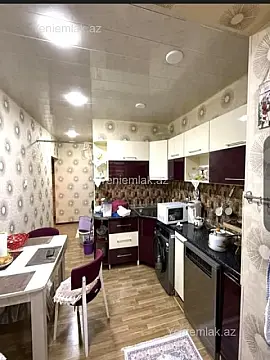 Satılır 3 otaqlı köhnə tikili 80 m²