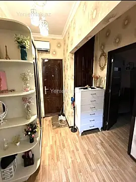 Satılır 3 otaqlı köhnə tikili 80 m²