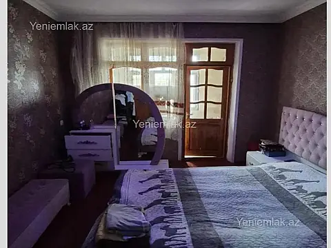 Satılır 2 otaqlı köhnə tikili 50 m²