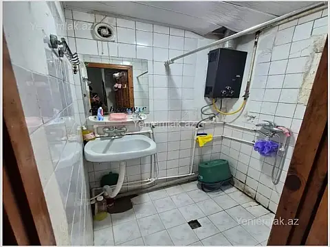 Satılır 2 otaqlı köhnə tikili 50 m²