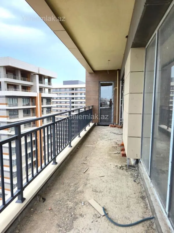 Satılır 3 otaqlı yeni tikili 160 m²