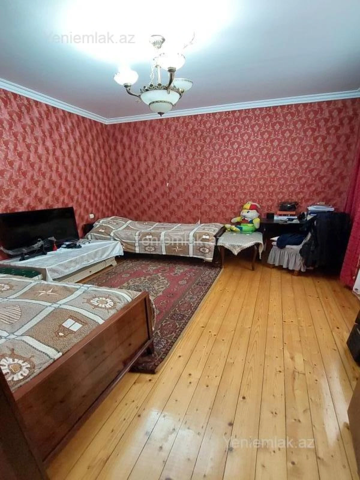 Satılır 8 otaqlı həyət evi 250 m²