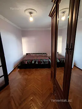 Satılır 2 otaqlı köhnə tikili 50 m²