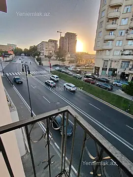 Satılır 2 otaqlı köhnə tikili 50 m²