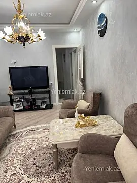 Satılır 3 otaqlı köhnə tikili 100 m²