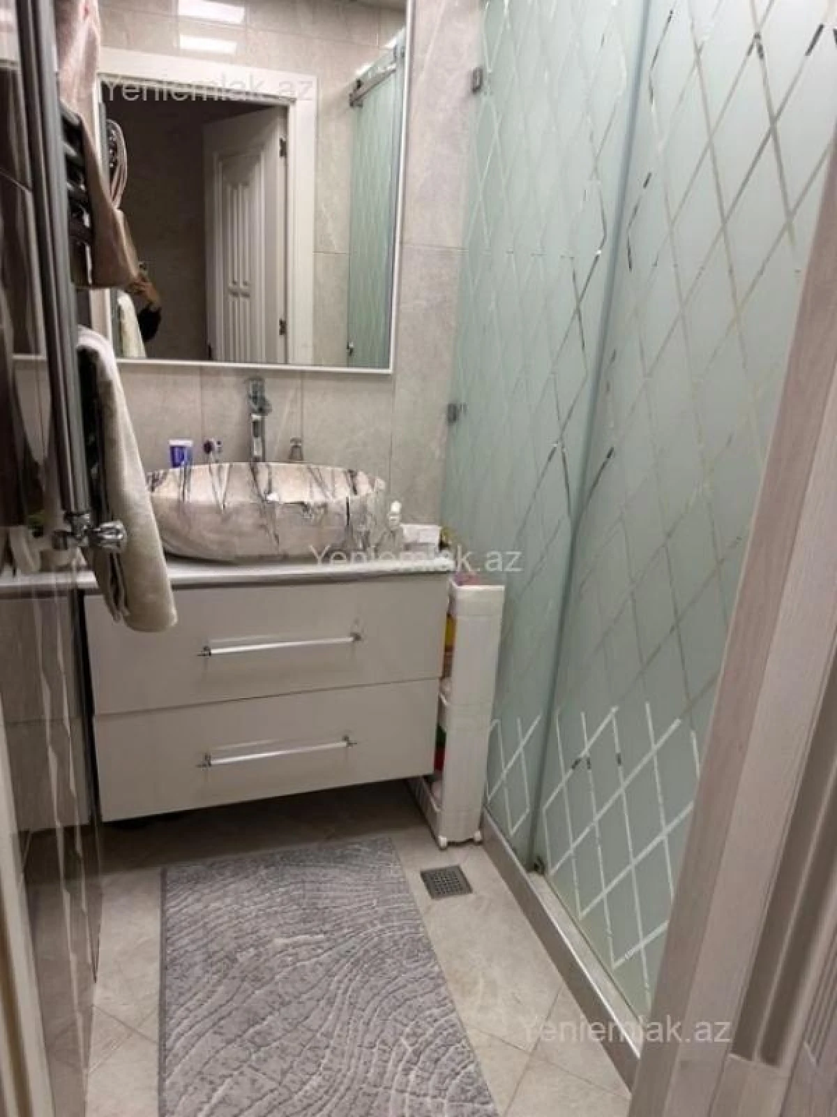 Satılır 3 otaqlı köhnə tikili 100 m²