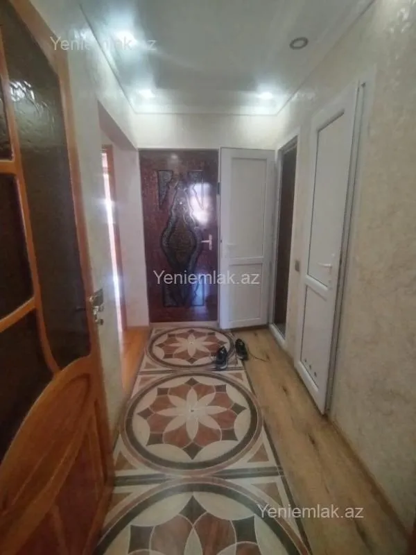 Satılır 2 otaqlı köhnə tikili 54 m²