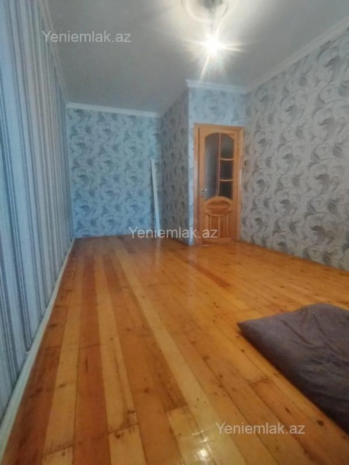 Satılır 2 otaqlı köhnə tikili 54 m²