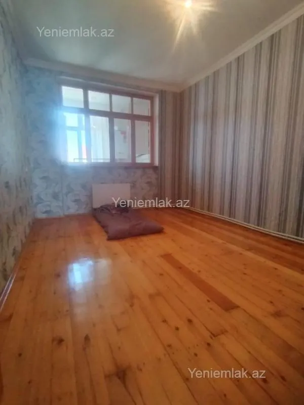 Satılır 2 otaqlı köhnə tikili 54 m²