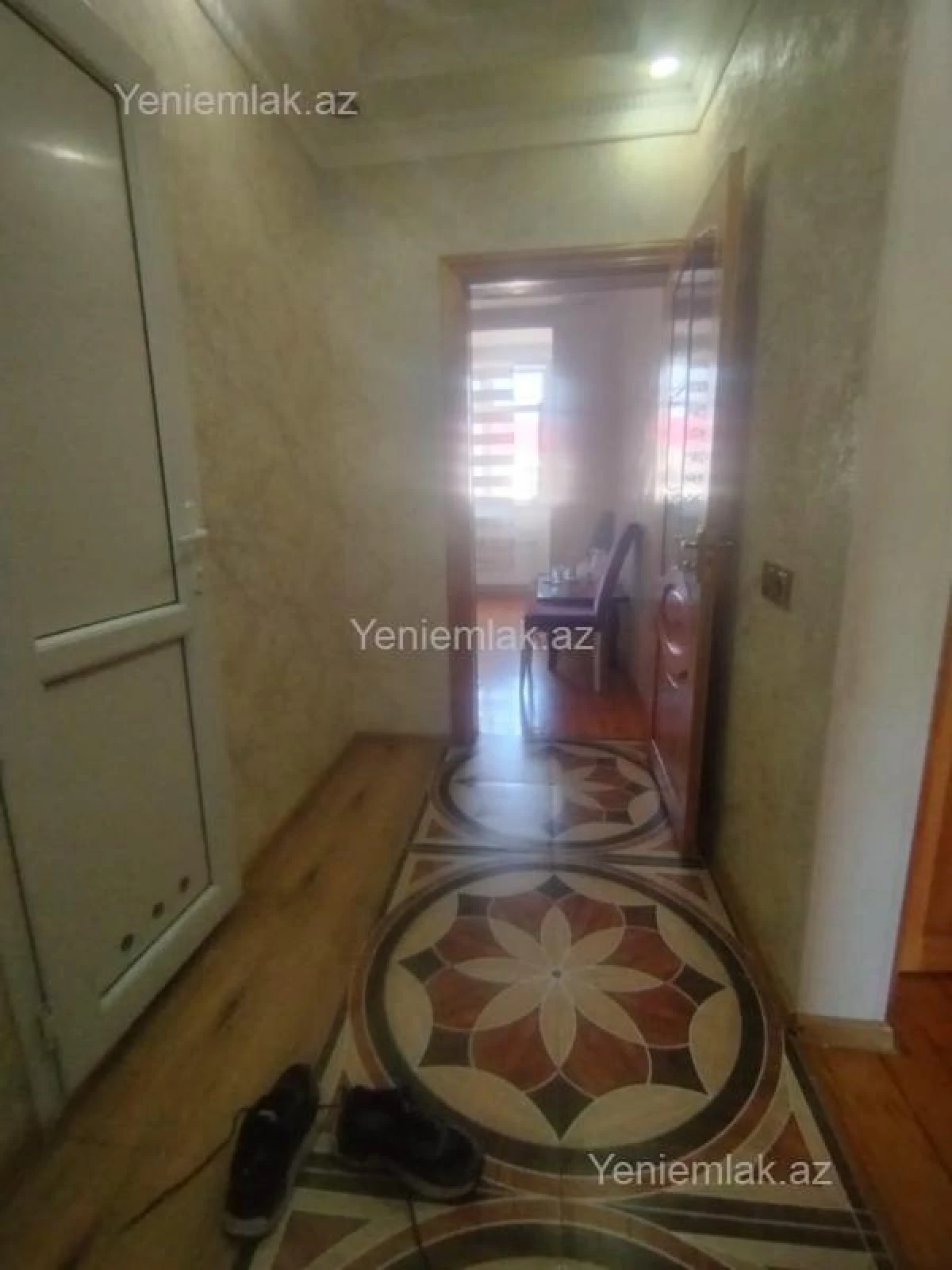 Satılır 2 otaqlı köhnə tikili 54 m²