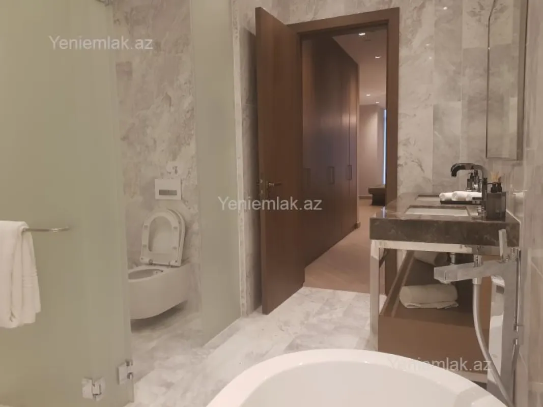 Satılır 4 otaqlı yeni tikili 227 m²