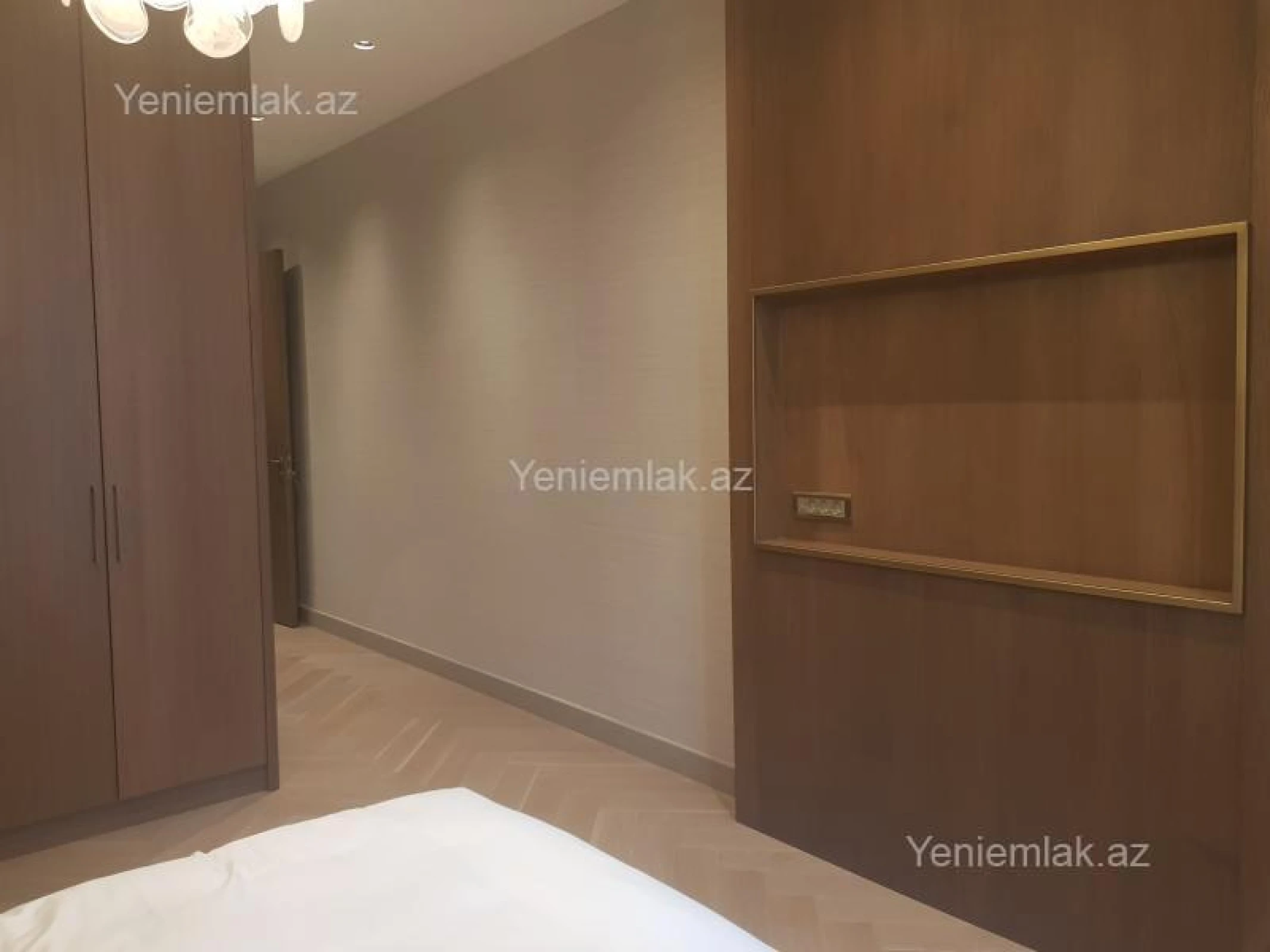 Satılır 4 otaqlı yeni tikili 227 m²