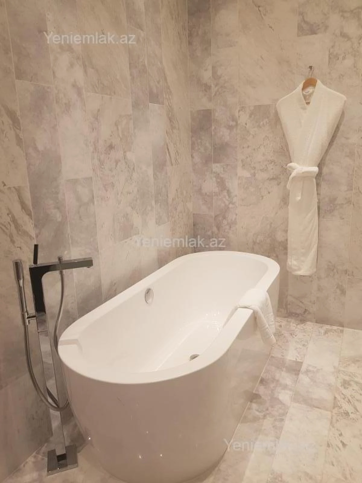 Satılır 4 otaqlı yeni tikili 227 m²