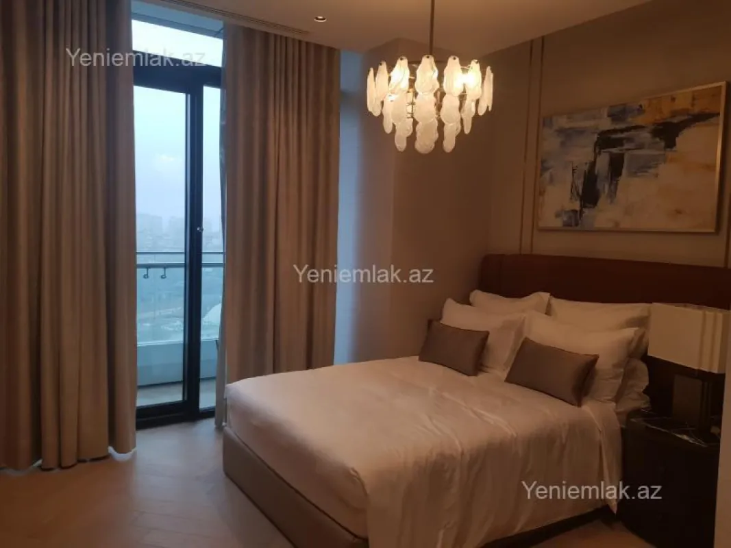 Satılır 4 otaqlı yeni tikili 227 m²