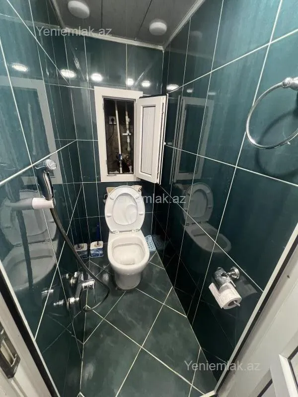 Satılır 2 otaqlı köhnə tikili 60 m²