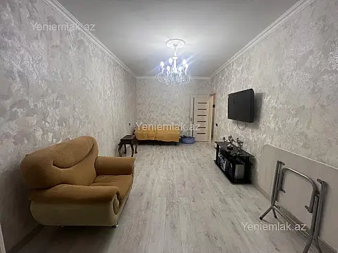 Satılır 2 otaqlı köhnə tikili 60 m²