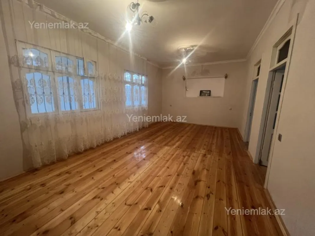 Satılır 4 otaqlı həyət evi 120 m²