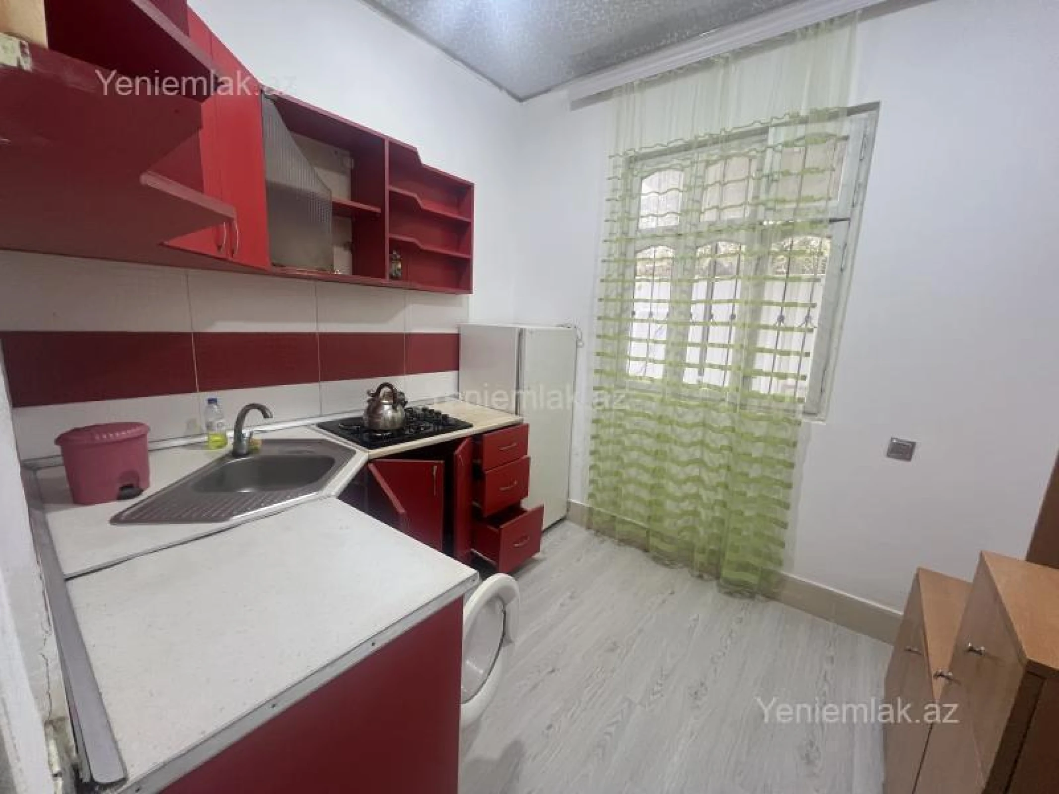 Satılır 4 otaqlı həyət evi 120 m²