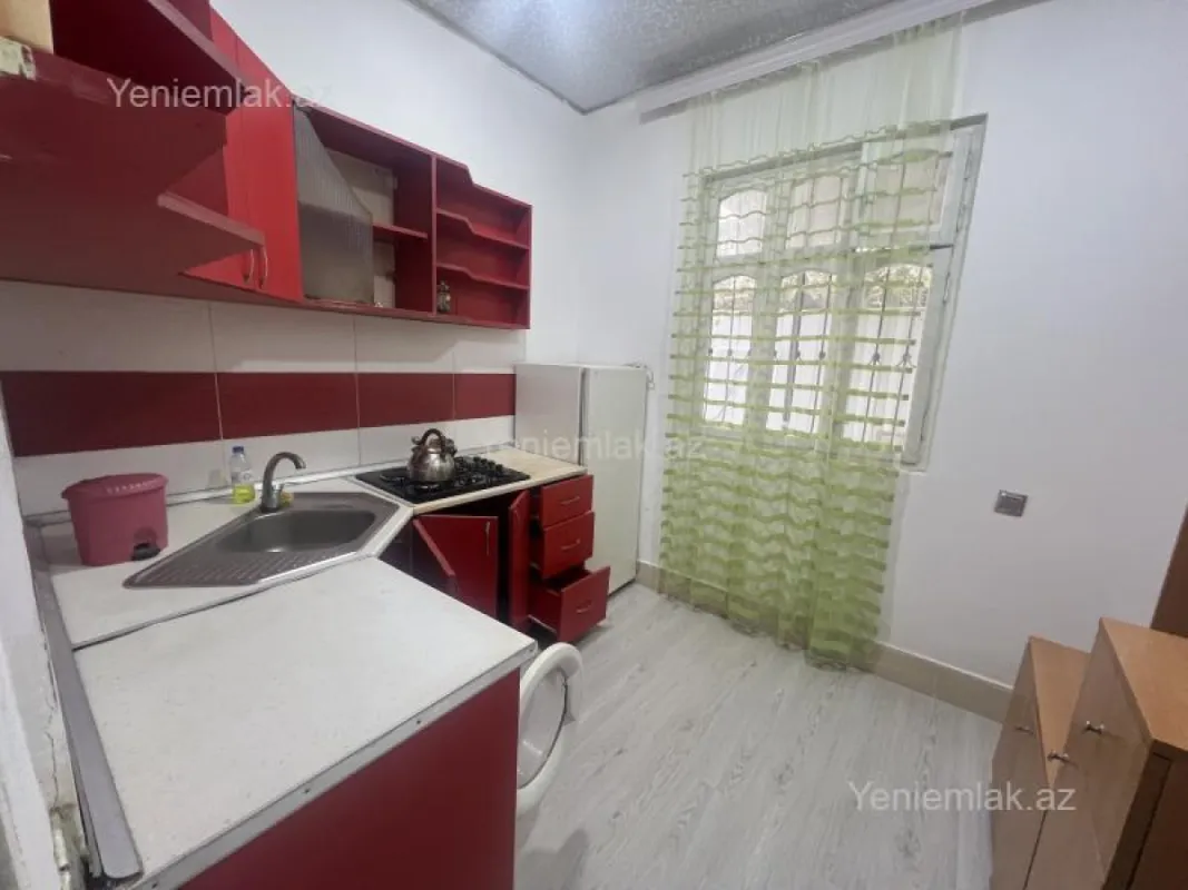 Satılır 4 otaqlı həyət evi 120 m²