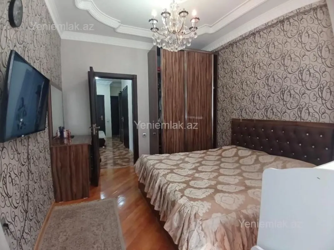 Satılır 3 otaqlı yeni tikili 100 m²