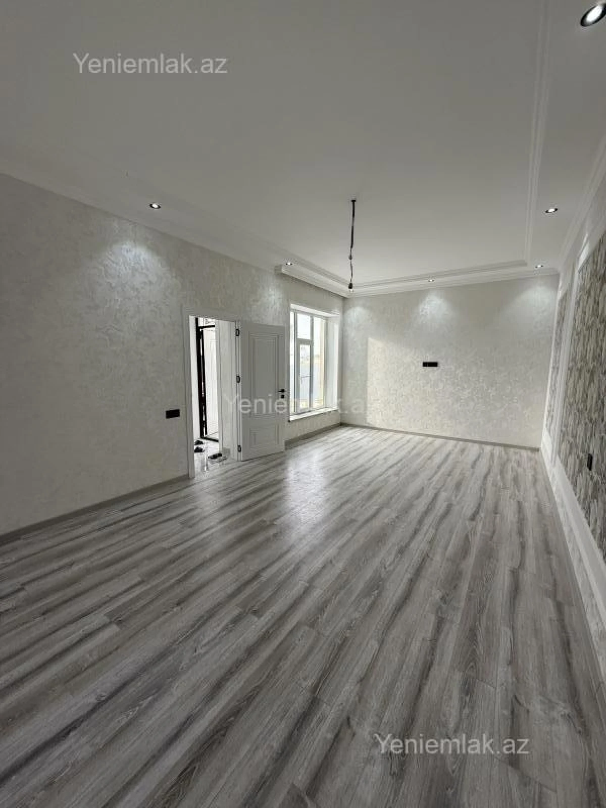 Satılır 4 otaqlı həyət evi 180 m²