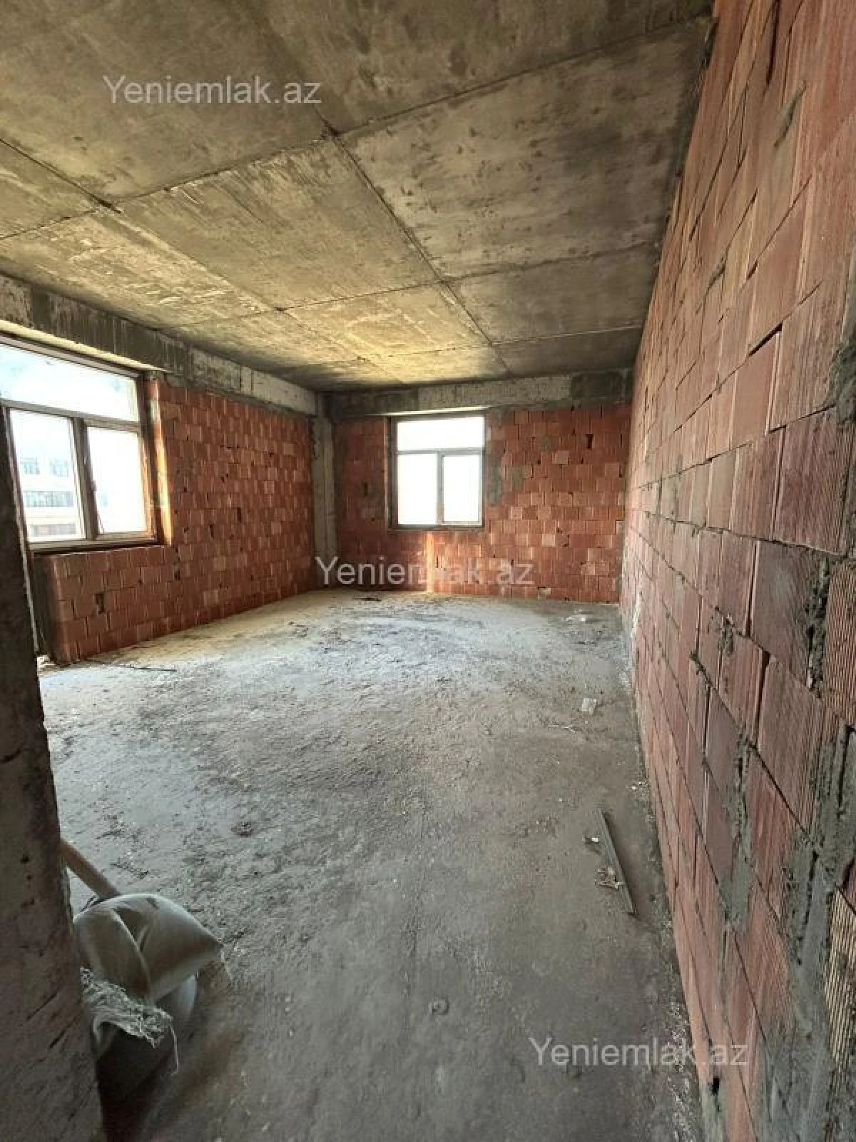 Satılır 2 otaqlı yeni tikili 100 m²