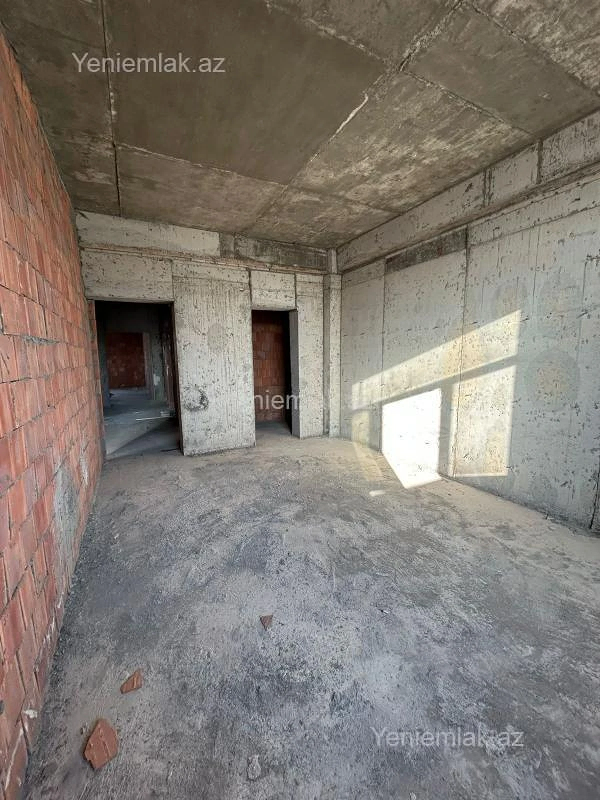 Satılır 2 otaqlı yeni tikili 100 m²