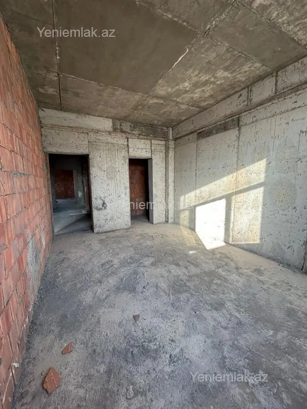 Satılır 2 otaqlı yeni tikili 100 m²