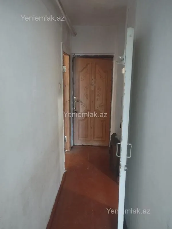 Satılır 1 otaqlı köhnə tikili 30 m²