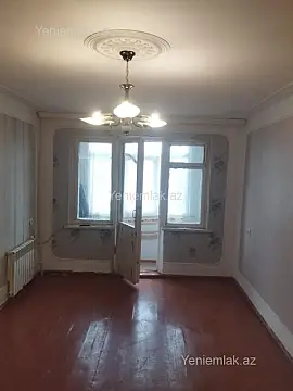 Satılır 1 otaqlı köhnə tikili 30 m² — Sumqayıt, 5-ci mikrorayon 1 otaq 30.00 m²